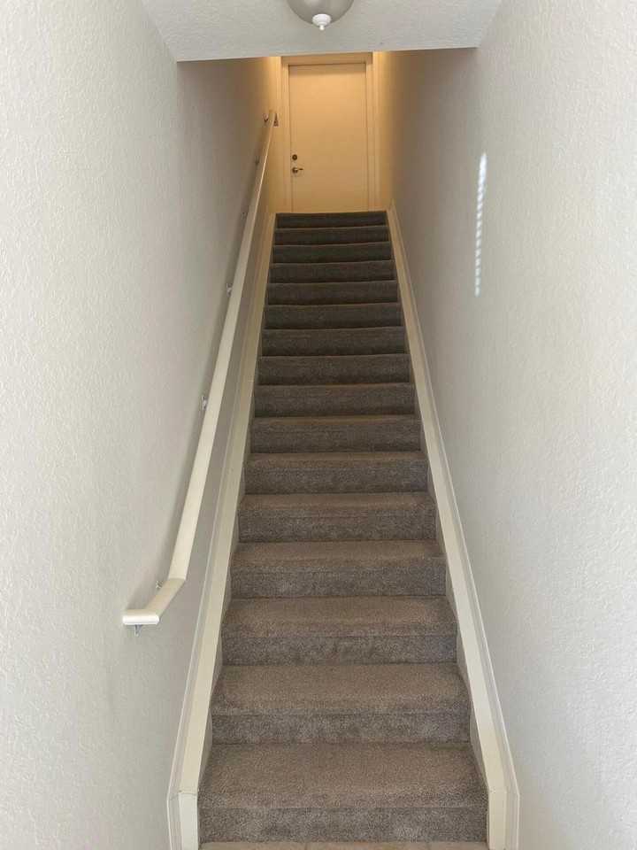 272 Se Kitching Cir - Photo 2 of 23