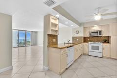 1150 Hillsboro Mile #914 - Photo 1 of 1