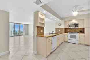 1150 Hillsboro Mile #914 - Photo 1 of 1