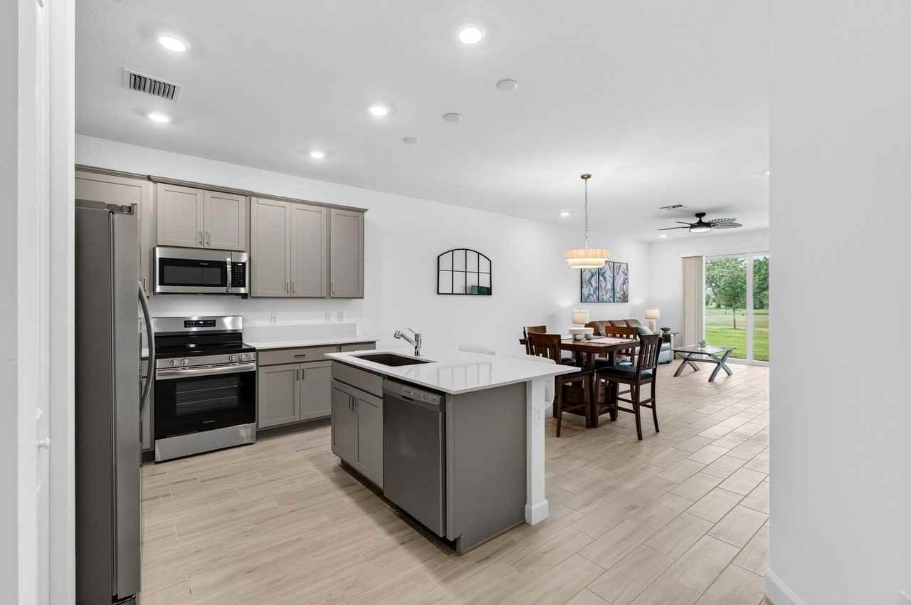 13665 Jubilee Ln - Photo 6 of 36