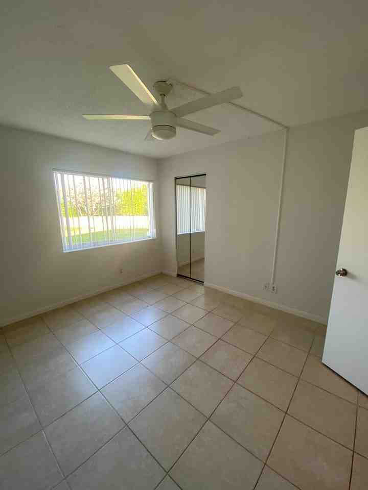 4709 Sable Pine Cir #B1 - Photo 4 of 15