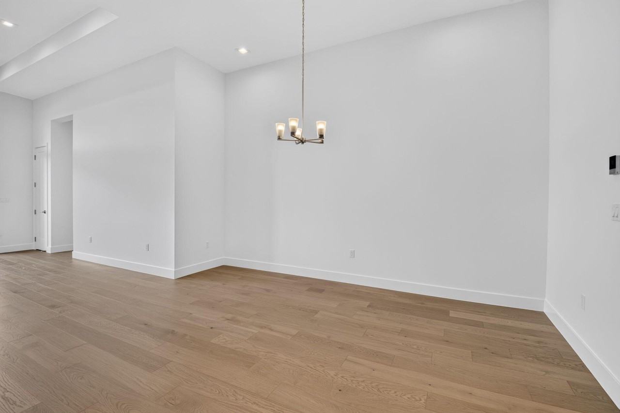9724 Juniper Bay Ave - Photo 7 of 50