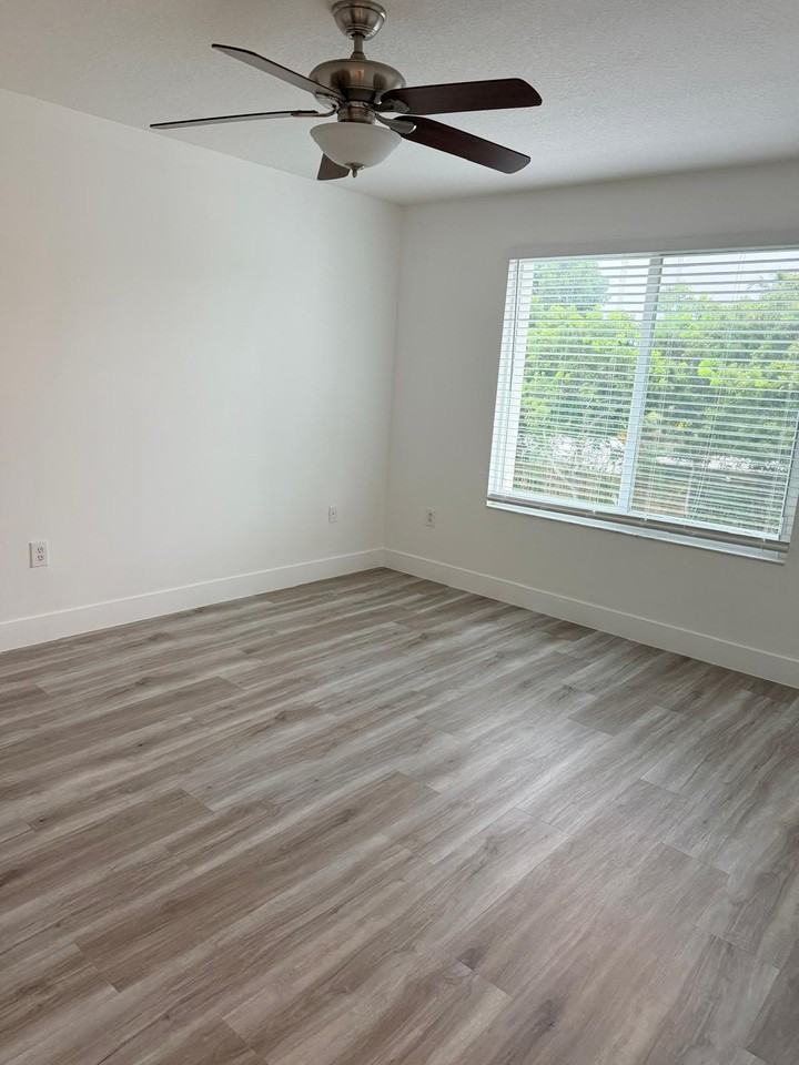 819 Villa Cir - Photo 5 of 10