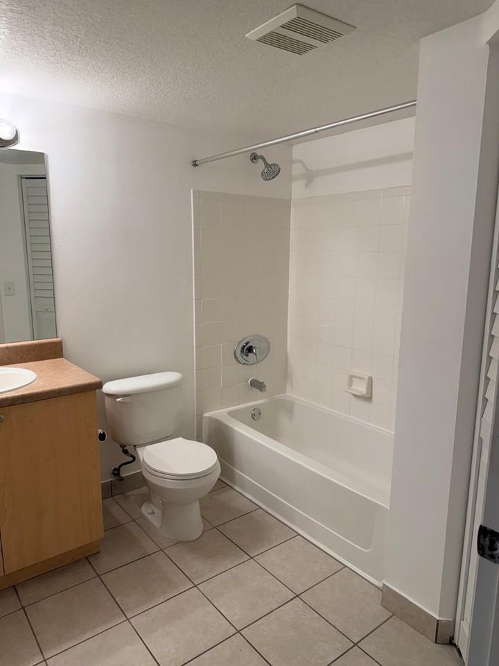 819 Villa Cir - Photo 6 of 10