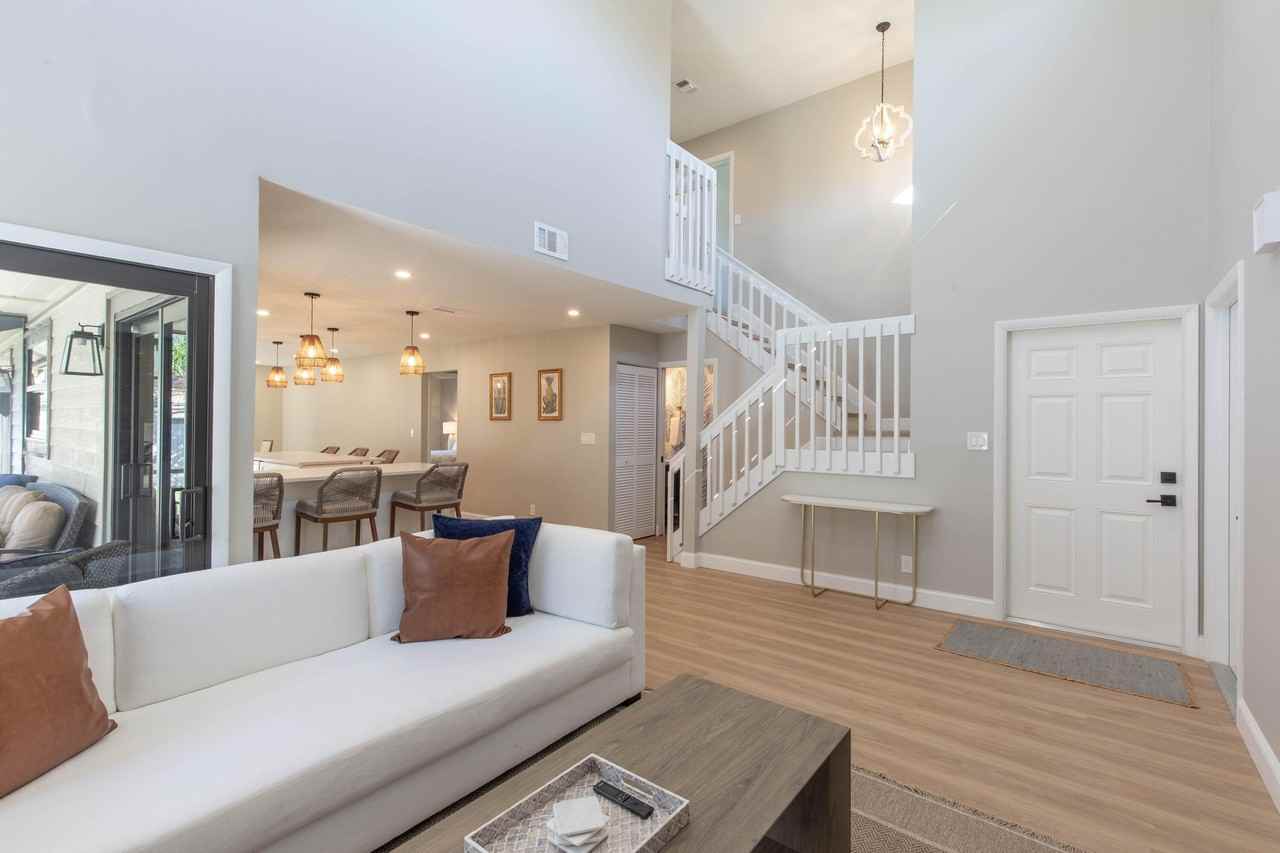 2478 Bedford Mews Dr - Photo 6 of 20