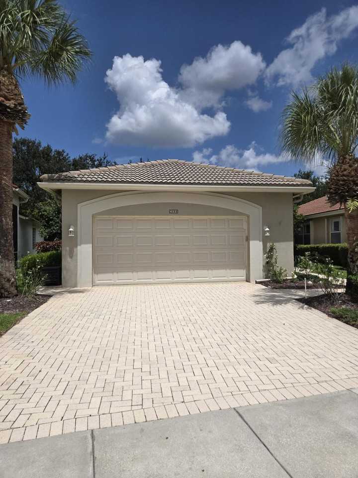 2680 Clipper Cir - Photo 2 of 20