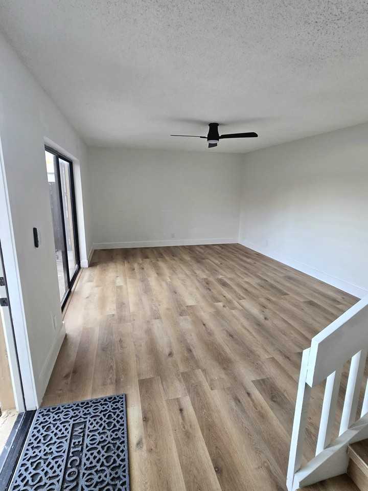 4204 Waterview Cir - Photo 3 of 16