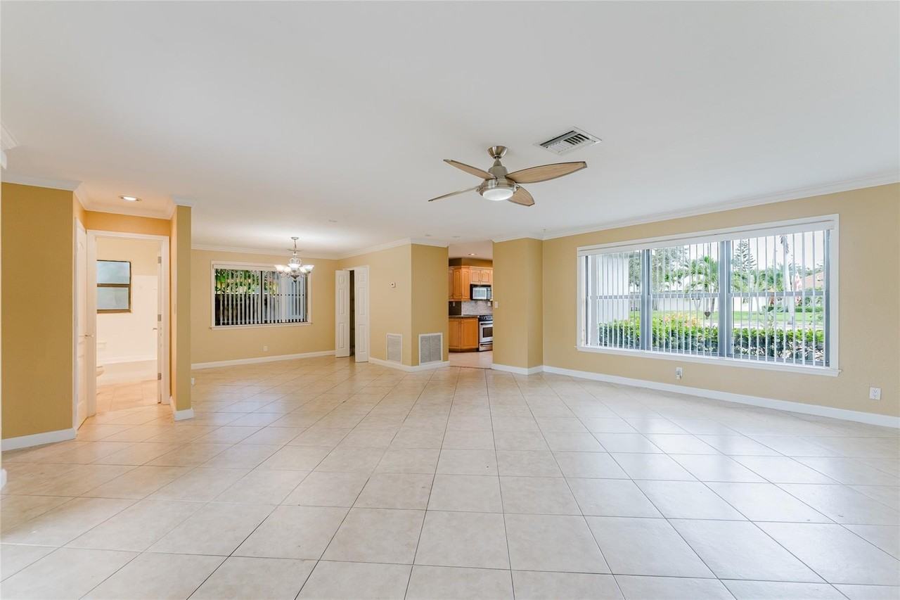 816 Se 13th Ct - Photo 5 of 37