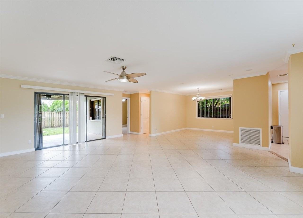 816 Se 13th Ct - Photo 6 of 37
