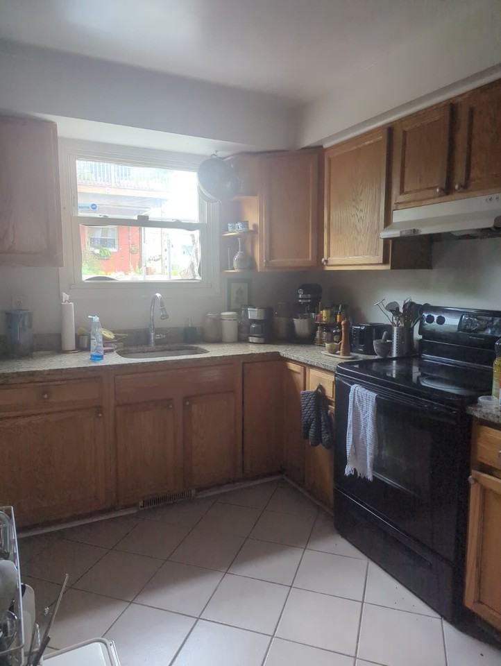 120 N Rose St #1 - Photo 2 of 6