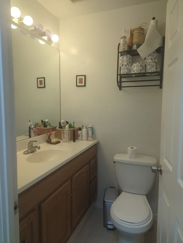 120 N Rose St #1 - Photo 3 of 6