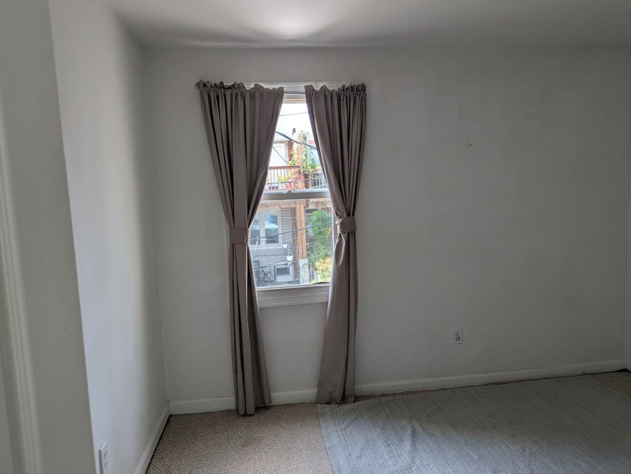120 N Rose St #1 - Photo 5 of 6