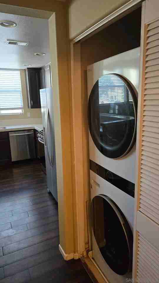 1356 Nicolette Ave #1413 - Photo 6 of 17