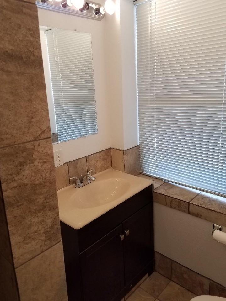 941 Main StreetUnit B5 #B5 - Photo 5 of 10