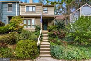 featured image of 428 Cranes Roost Ct