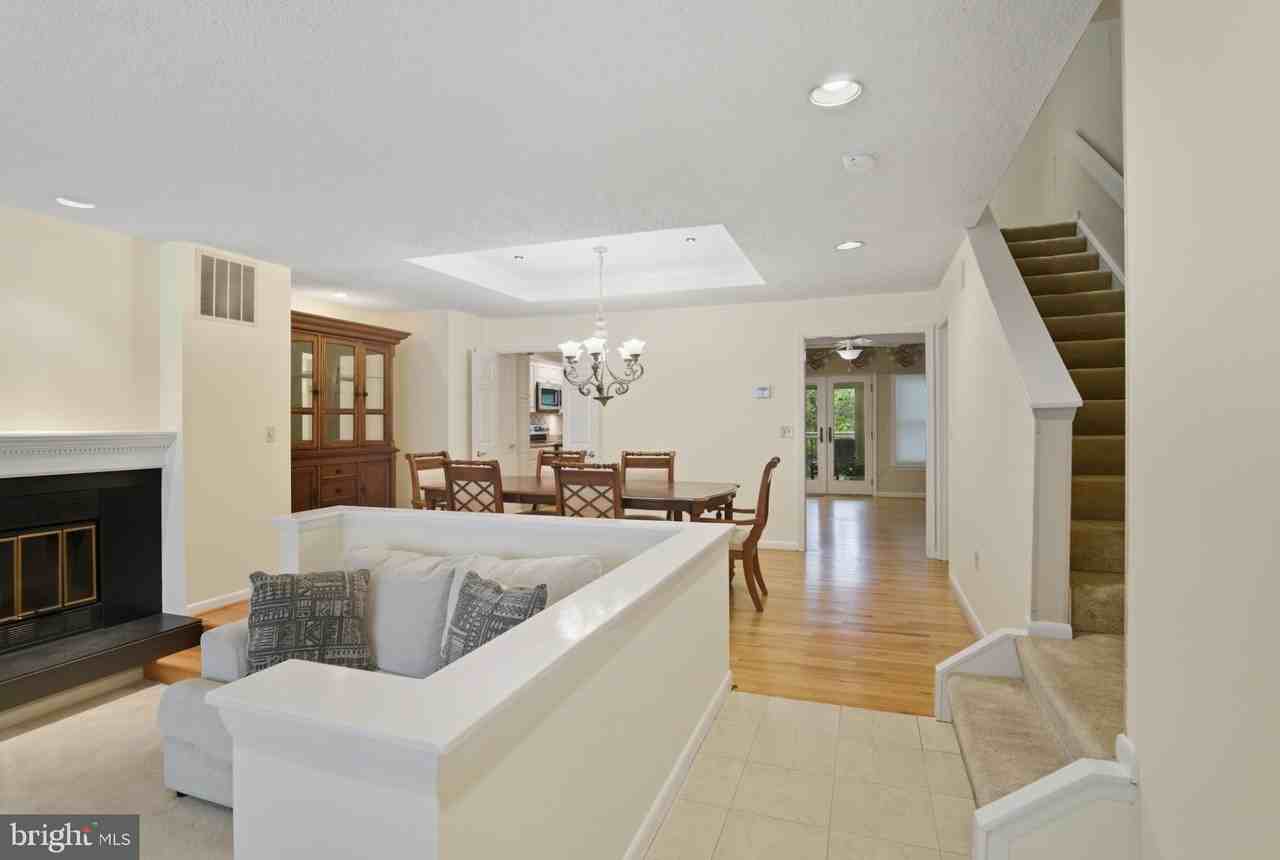 428 Cranes Roost Ct - Photo 6 of 40