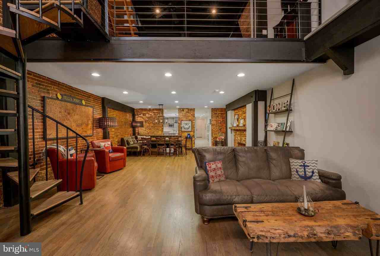 840 S Bond St - Photo 4 of 40