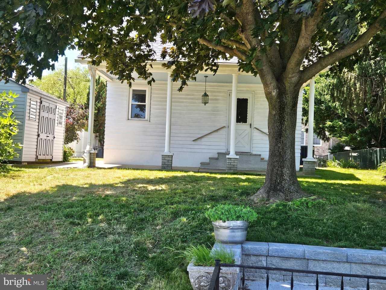 178 E Kingston Park Ln - Photo 3 of 28