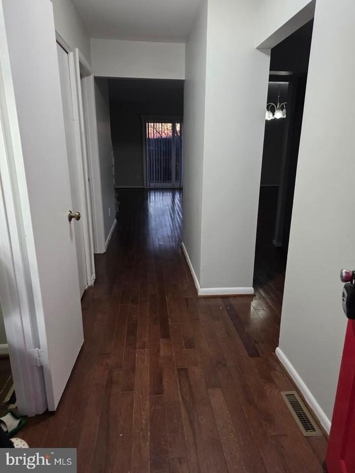 20 Delafield Ct - Photo 6 of 20