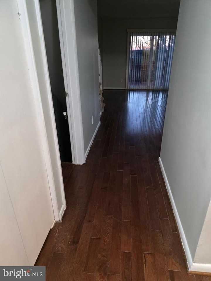 20 Delafield Ct - Photo 7 of 20