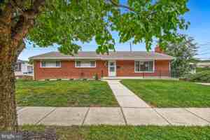 featured image of 8005 Murray Hill Dr