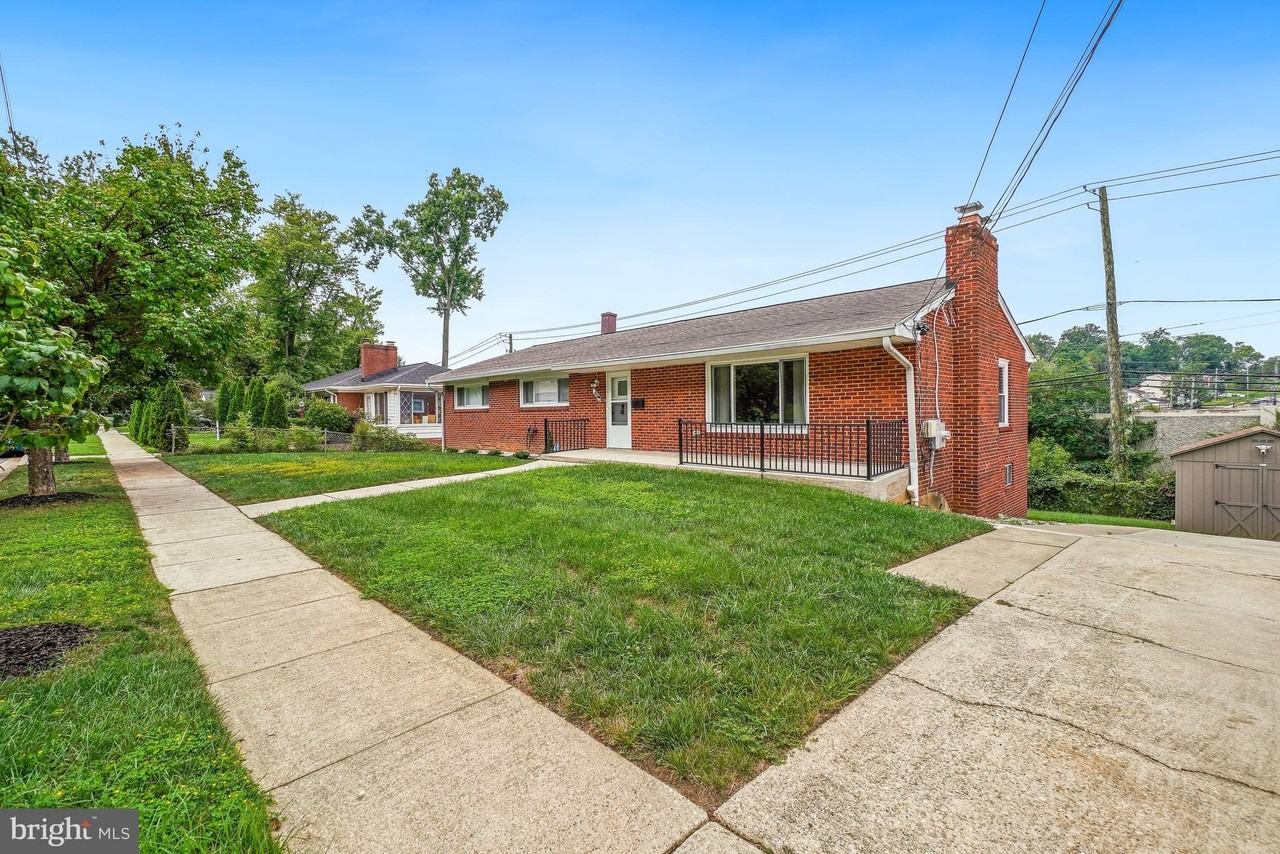 8005 Murray Hill Dr - Photo 2 of 30