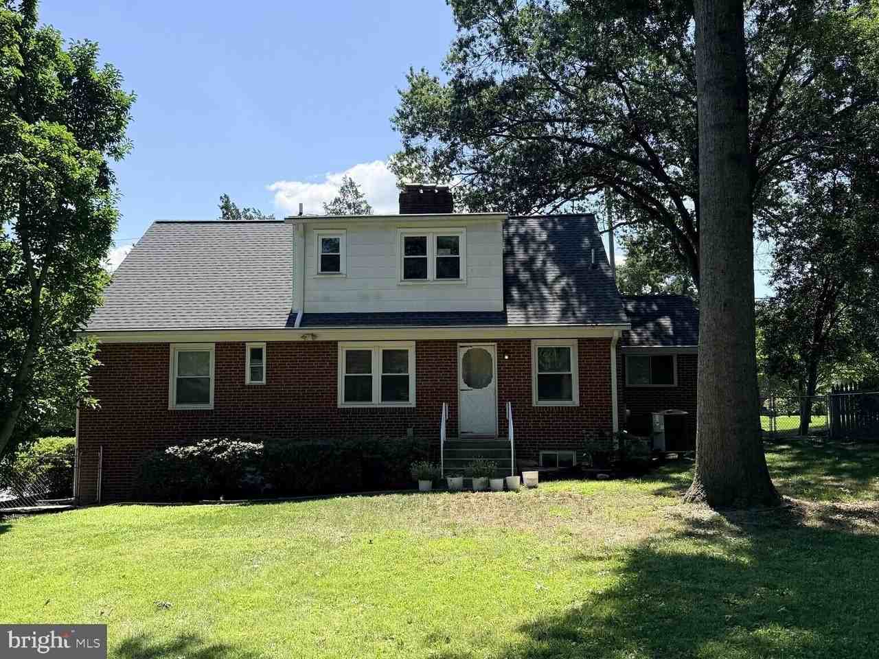 11308 Cedar Ln - Photo 3 of 29