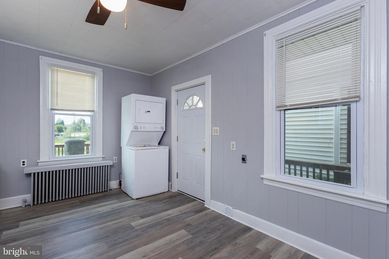 204 Nissley St - Photo 7 of 37
