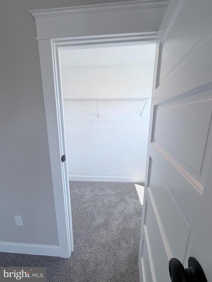 1382 Naamans Creek Rd - Photo 6 of 12
