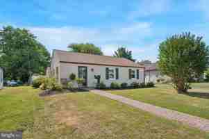 featured image of 5 Pancoast Ave