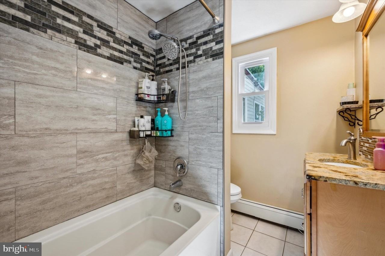 5 Pancoast Ave - Photo 6 of 25