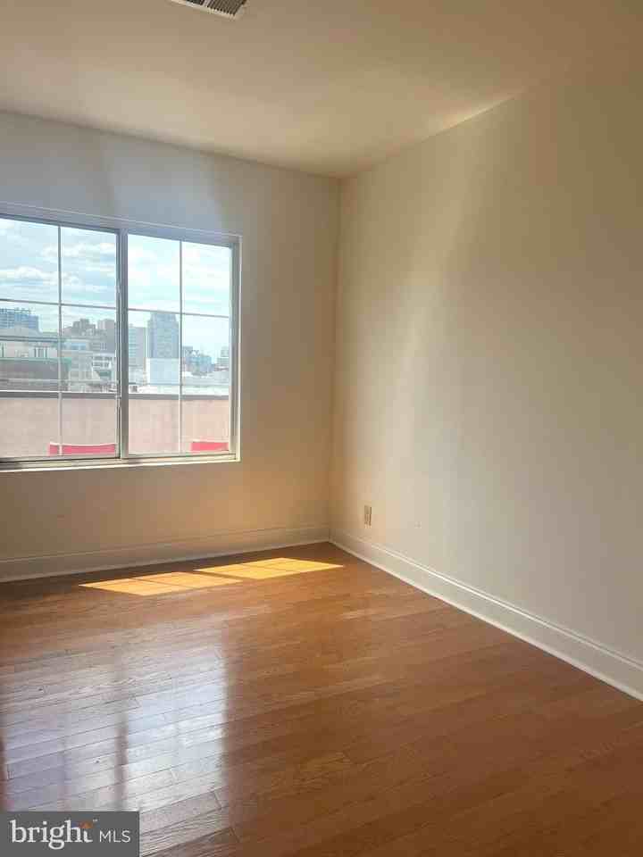 92628 Race St #8B - Photo 6 of 16
