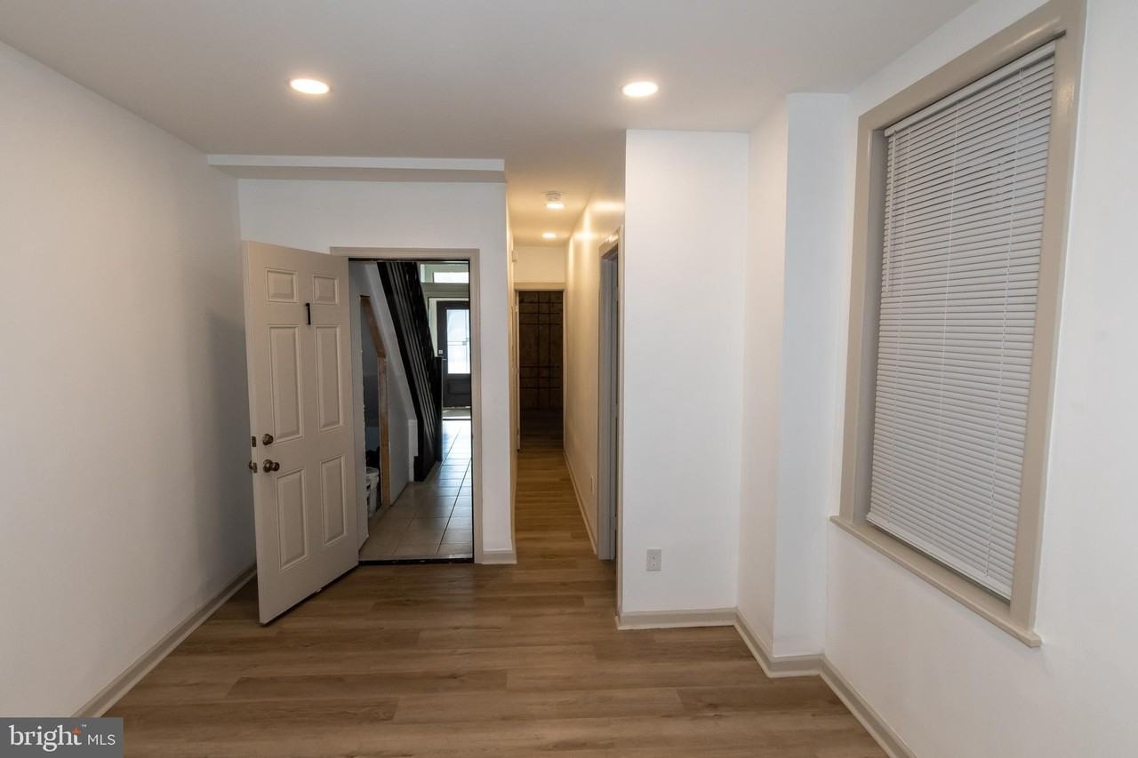 907 Belmont Ave - Photo 3 of 11