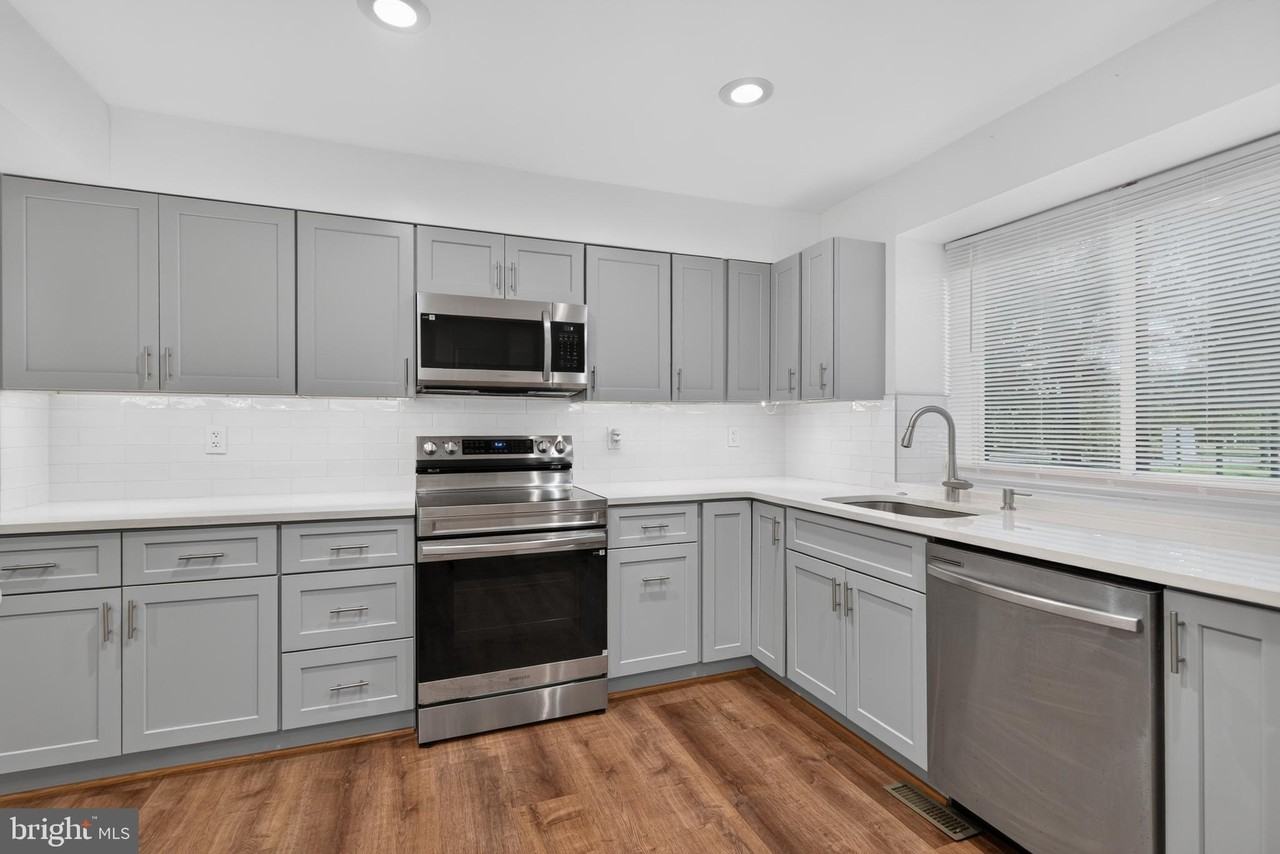 2952 Jermantown Rd #2 - Photo 5 of 32