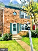 4704 S Park Ct - Photo 1 of 1