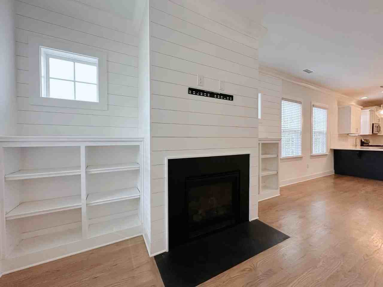 309 Lyric St - Photo 5 of 36