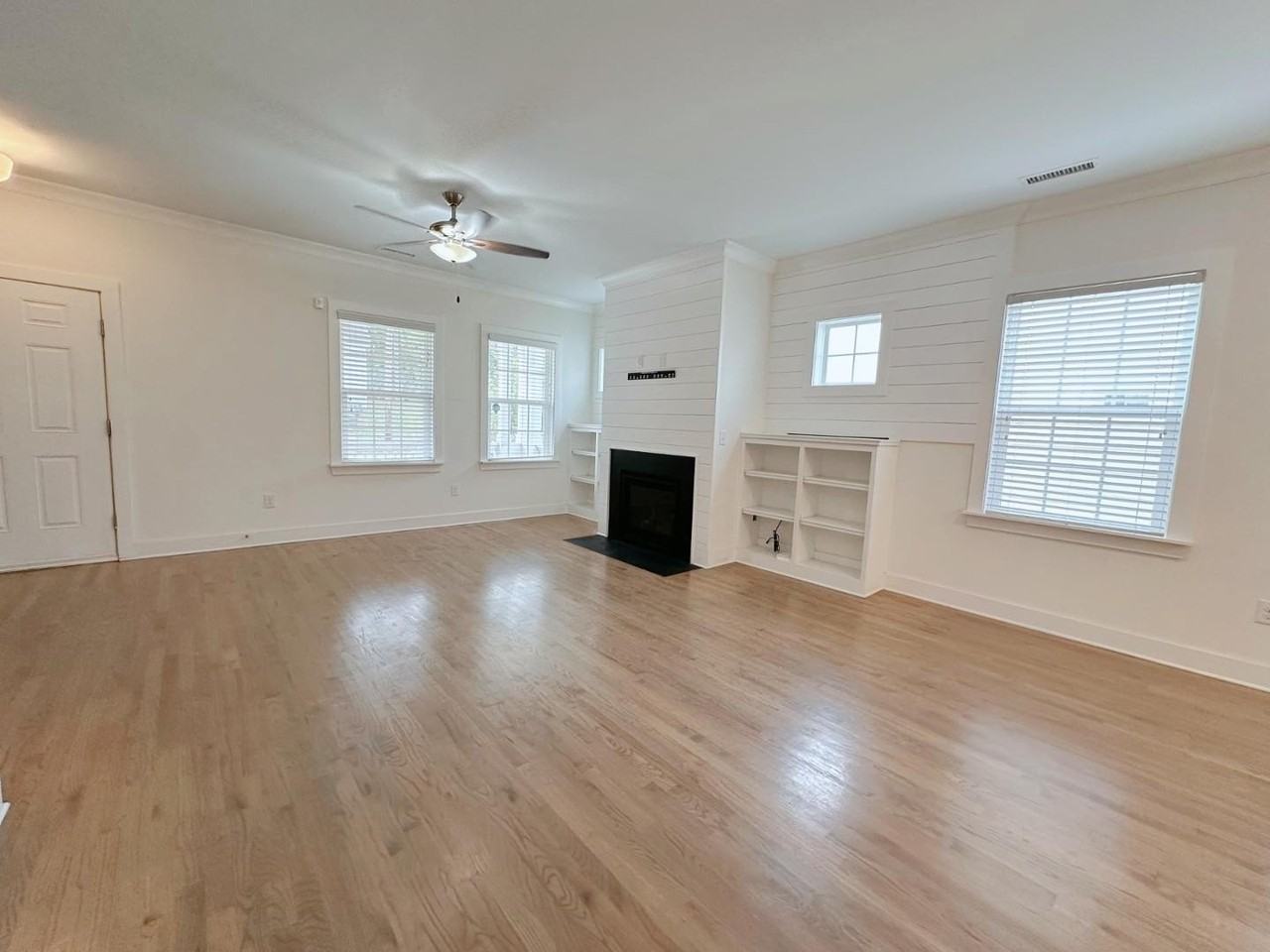 309 Lyric St - Photo 7 of 36