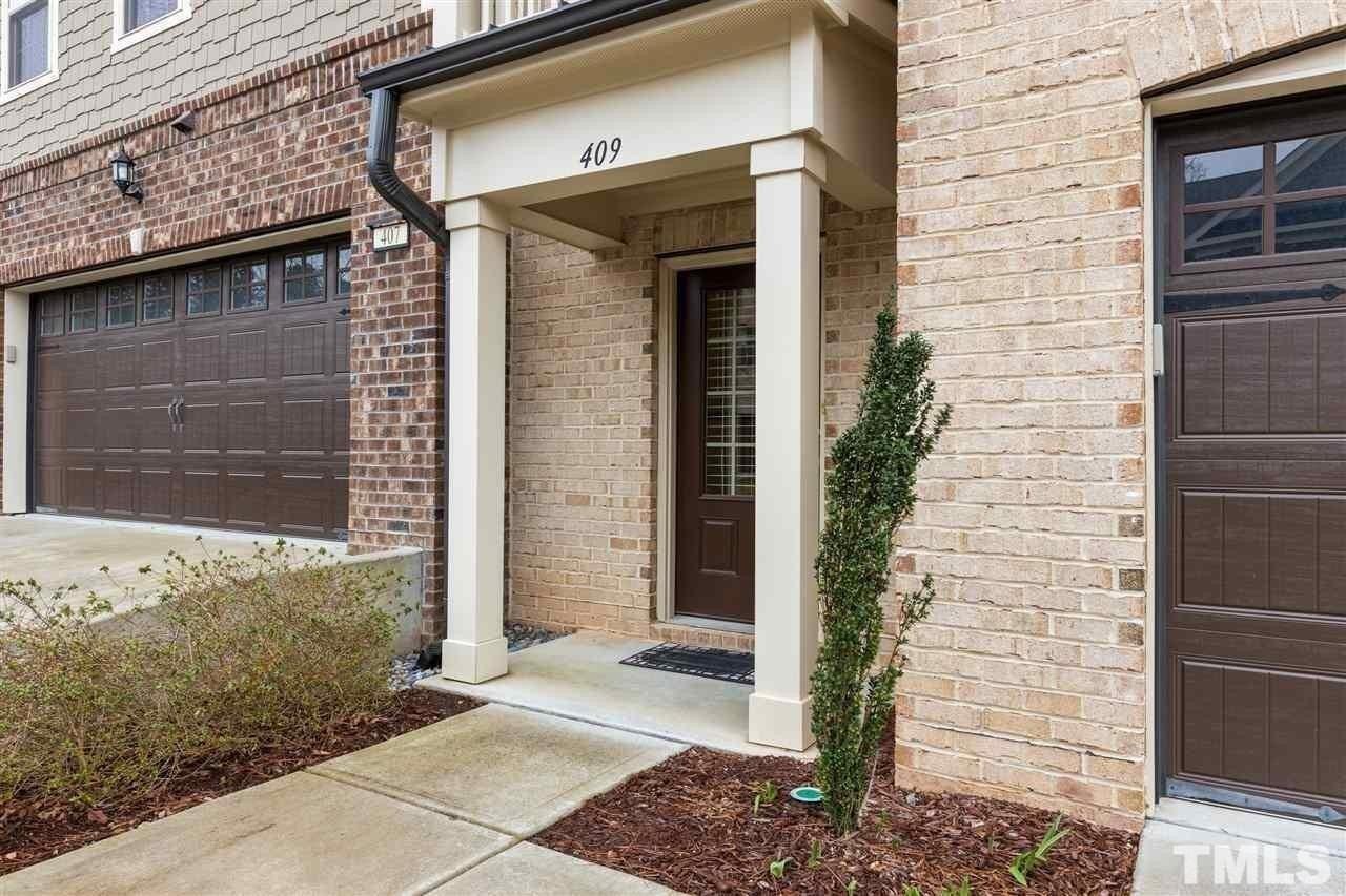409 Daylin Dr - Photo 2 of 22