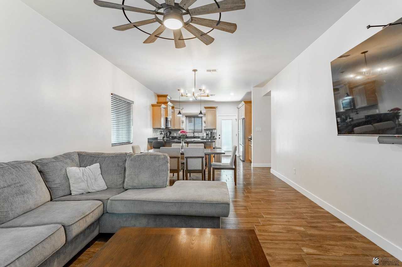 4269 E SAN GABRIEL ST - Photo 2 of 31