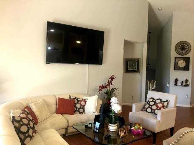 5290 Europa Dr #G - Photo 5 of 23