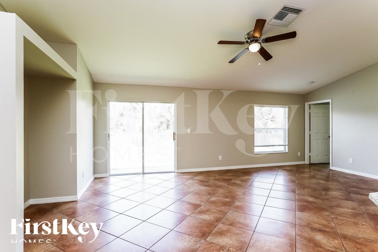 3314 44th St Sw - Photo 2 of 16