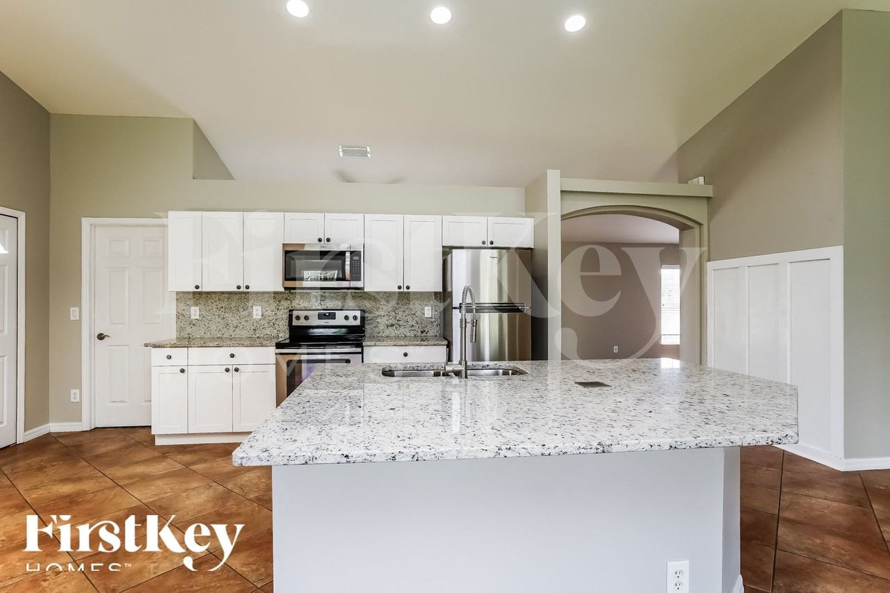 3314 44th St Sw - Photo 6 of 16