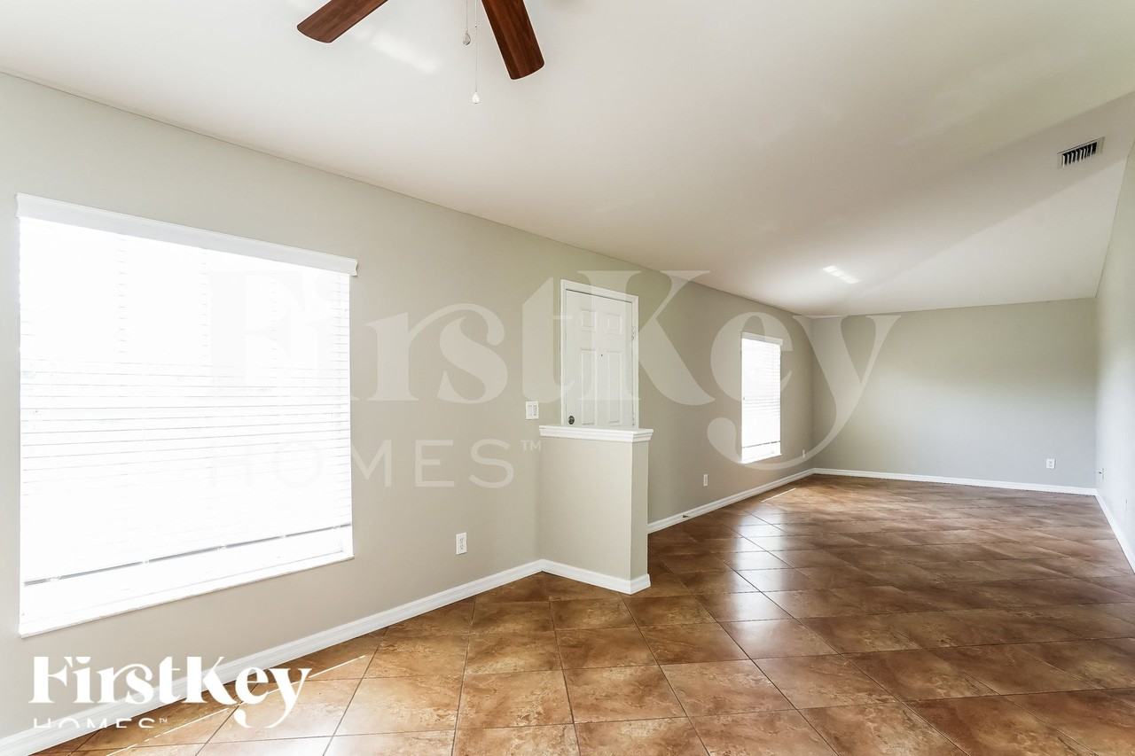 3314 44th St Sw - Photo 7 of 16