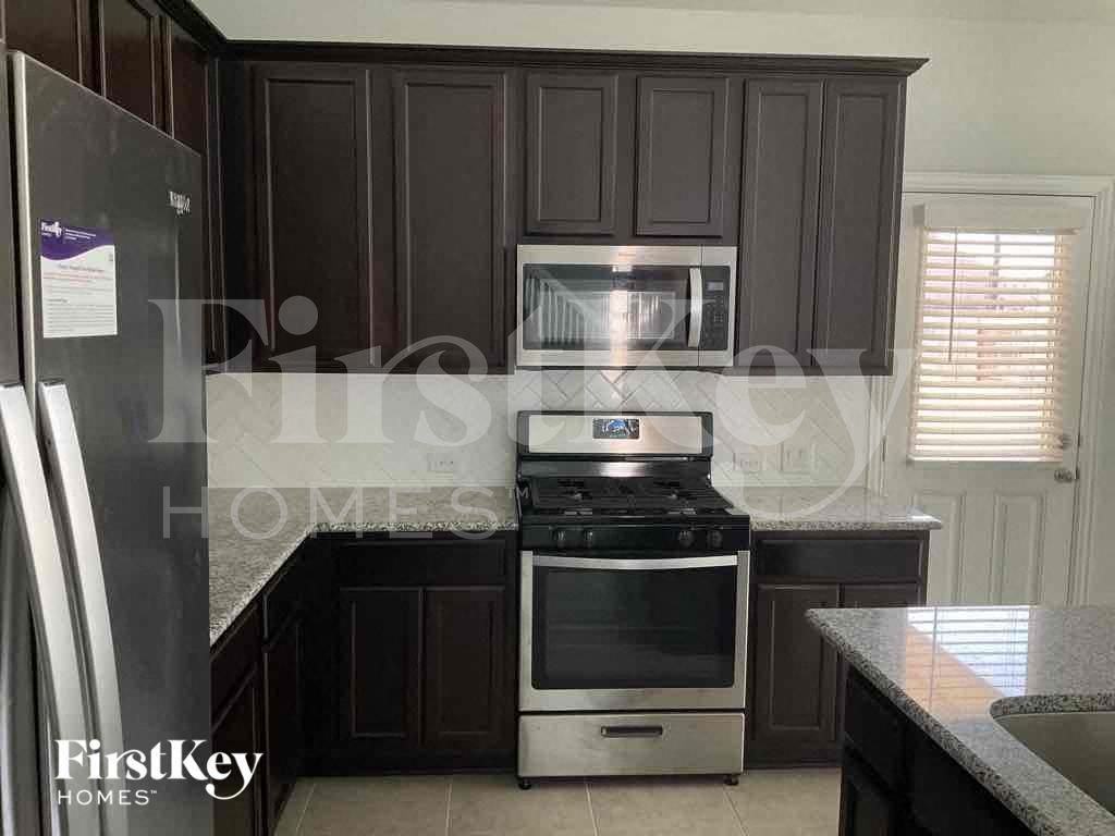 15203 Provost Craig Dr - Photo 3 of 14