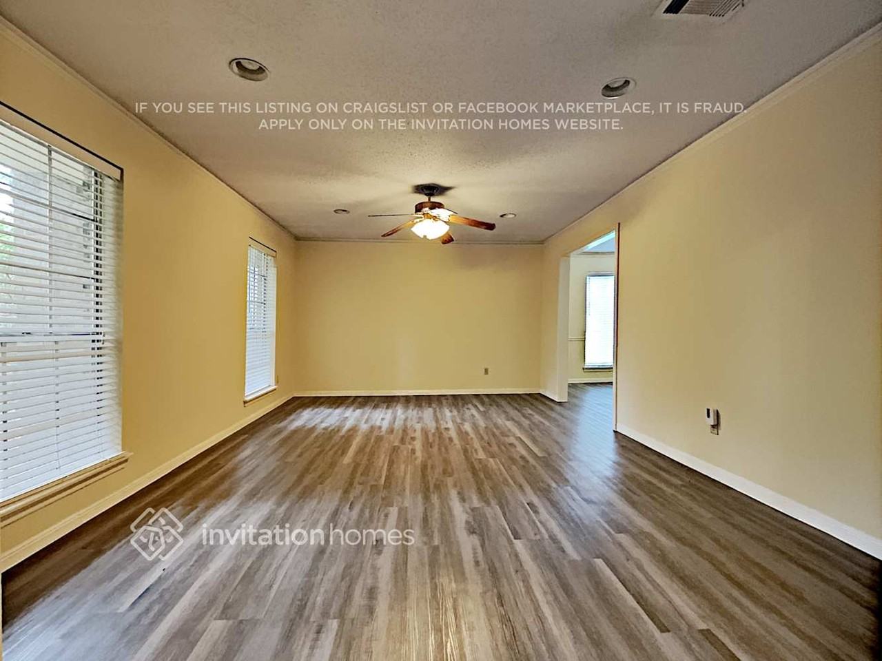 5910 Theall Rd - Photo 4 of 26