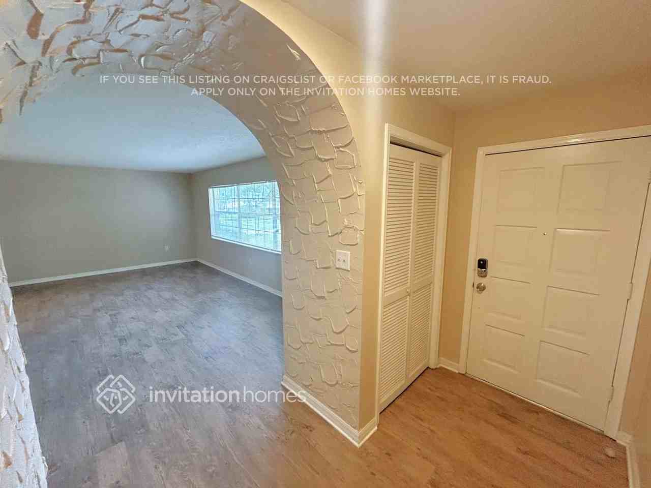 4407 Orangewood Loop E - Photo 3 of 16