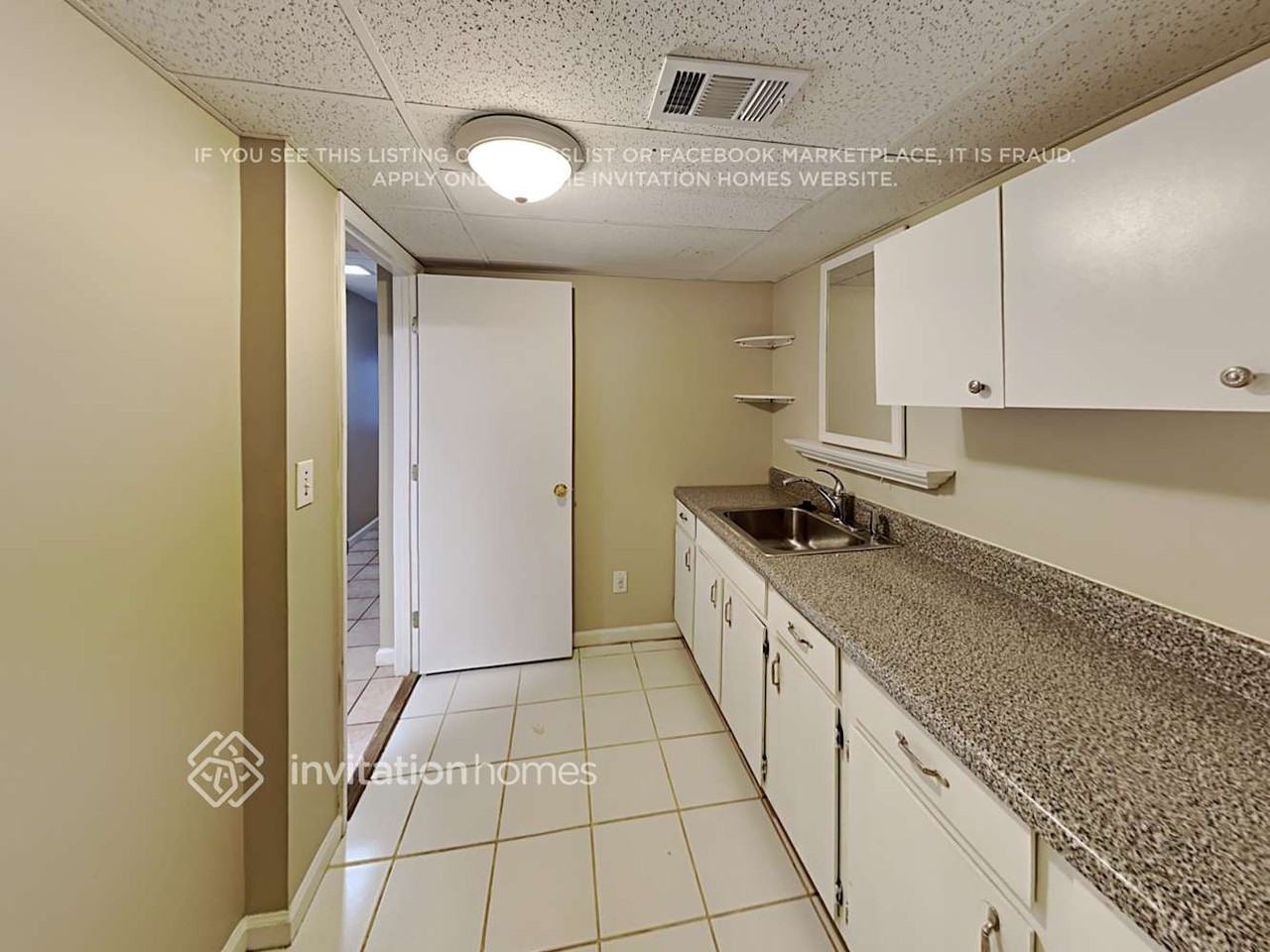 2009 Brookdale Ave - Photo 7 of 23