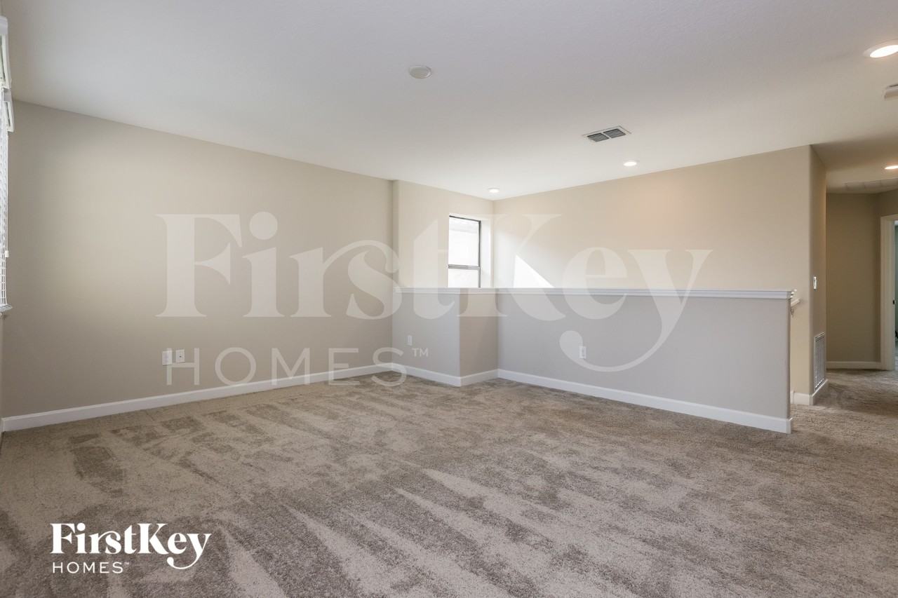 9821 Ivory Dr - Photo 6 of 16