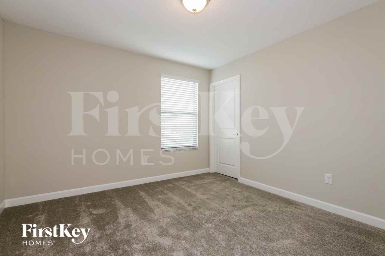9821 Ivory Dr - Photo 7 of 16