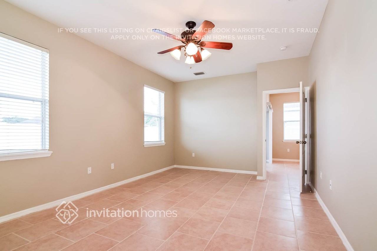 3719 Crystal Dew St - Photo 6 of 14